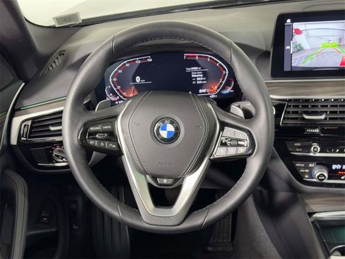 Used 2022 BMW 530i xDrive w/ Convenience Package image 20