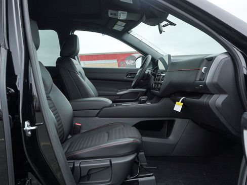 New 2026 Nissan Pathfinder Rock Creek AWD/4WD image 11