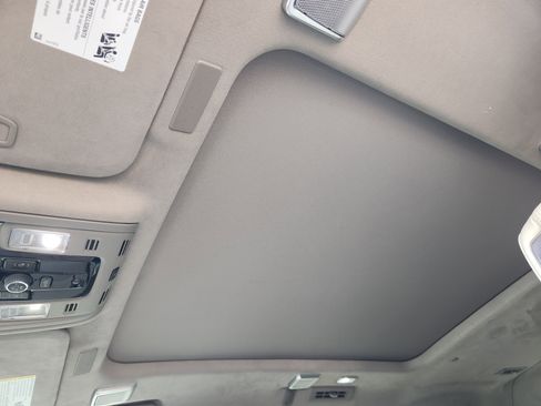 Used 2025 Cadillac Escalade ESV Sport Platinum image 29