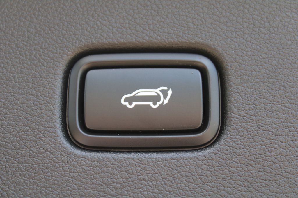 New 2026 Kia Sportage SX FWD image 11