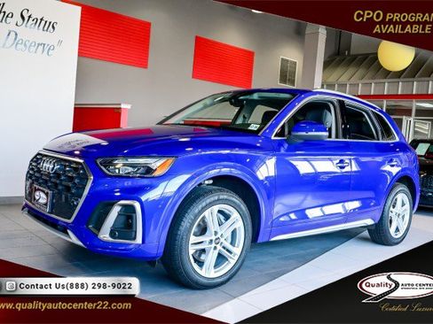 Used 2024 Audi Q5 e Premium Plus AWD/4WD image 1