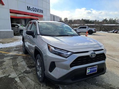 Used 2023 Toyota RAV4 LE image 8