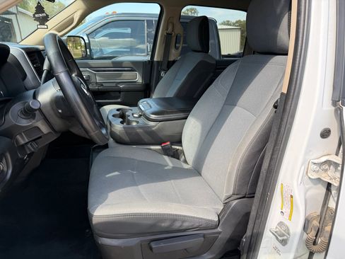 Used 2020 RAM 2500 Big Horn image 9