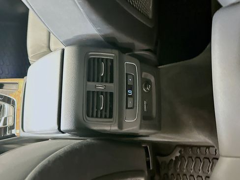 Used 2023 Audi Q5 2.0T Premium w/ Convenience Package AWD/4WD image 27