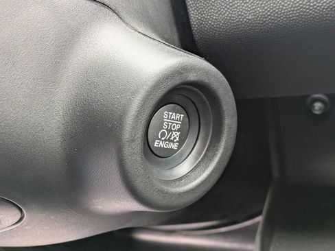 Used 2024 RAM ProMaster 2500 image 30