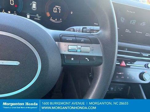 Used 2025 Hyundai Tucson SEL AWD/4WD image 19