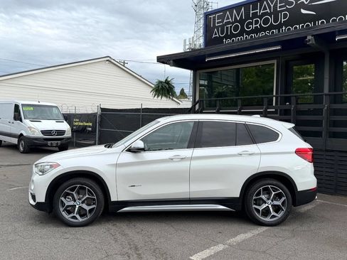 Used 2017 BMW X1 xDrive28i AWD/4WD image 3