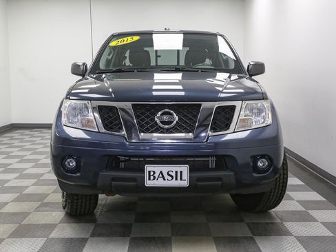 Used 2015 Nissan Frontier SV w/ SV Value Truck Package AWD/4WD image 3