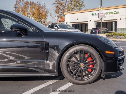 Used 2023 Porsche Panamera GTS image 11