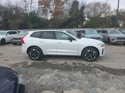 New 2026 Volvo XC60 B5 Ultra w/ Protection Package Premier image 12