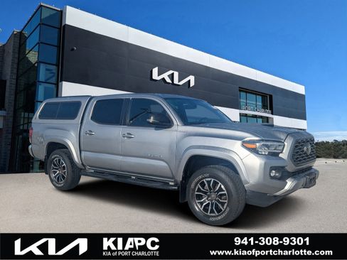 Used 2021 Toyota Tacoma TRD Sport w/ Technology Package image 1