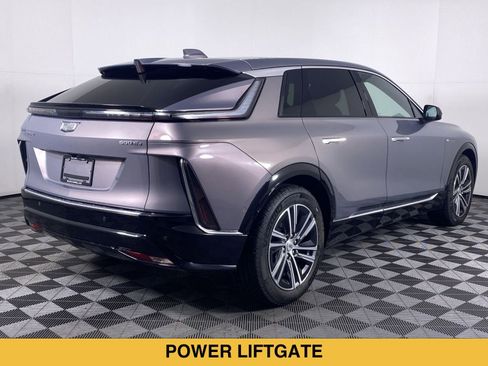 Certified 2024 Cadillac Lyriq Luxury AWD/4WD image 19