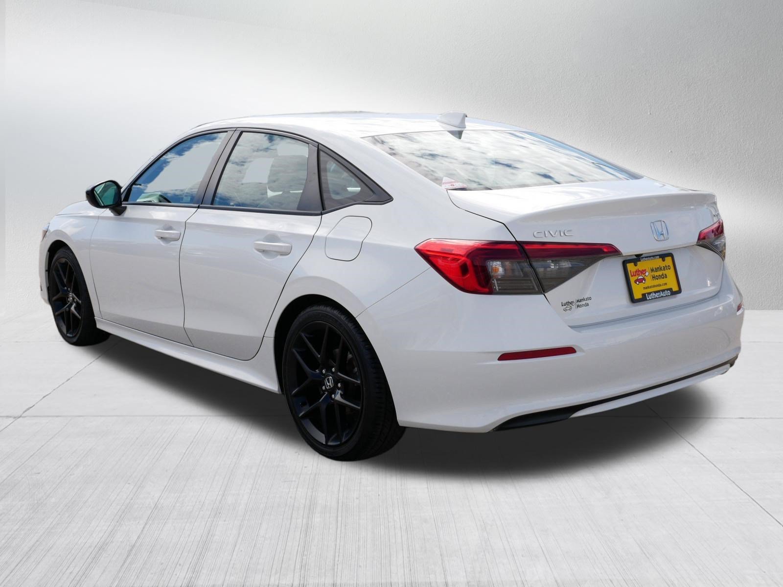 Used 2023 Honda Civic Sport image 5