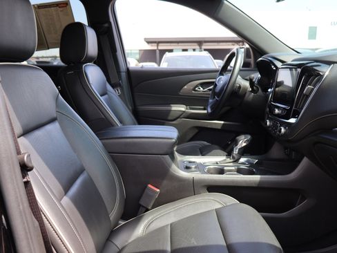 Used 2023 Chevrolet Traverse Premier w/ Redline Edition AWD/4WD image 8