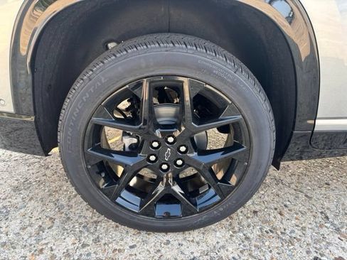 New 2026 Chevrolet Traverse RS FWD image 8