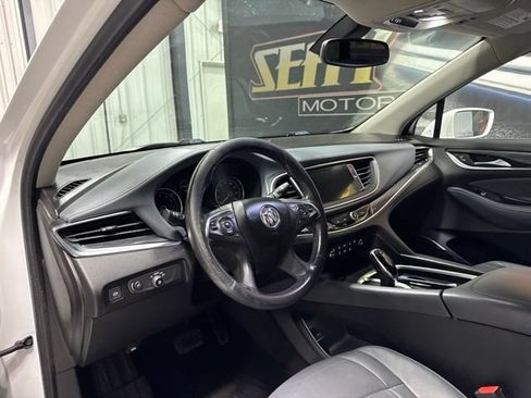 Used 2020 Buick Enclave Essence w/ Sound and Sites Package AWD/4WD image 5