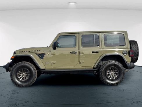Used 2025 Jeep Wrangler Unlimited Rubicon 392 image 9