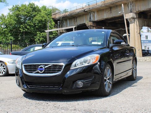 Used 2012 Volvo C70 T5 FWD image 40
