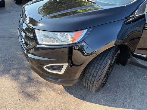 Used 2018 Ford Edge SEL w/ Equipment Group 201A FWD image 47