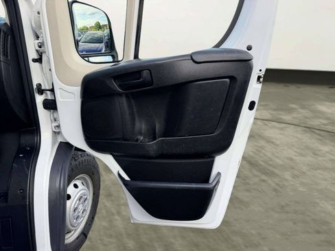 Used 2017 RAM ProMaster 3500 w/ Premium Appearance Group FWD image 25