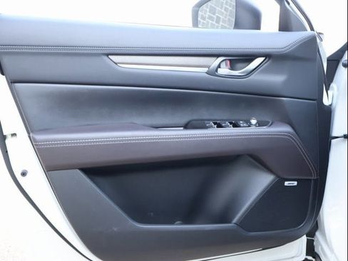 New 2025 MAZDA CX-5 Signature image 22