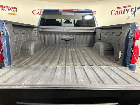 Used 2024 Chevrolet Silverado 1500 LT Trail Boss w/ Convenience Package II AWD/4WD image 23