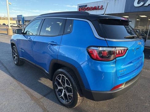 Used 2025 Jeep Compass Limited image 5