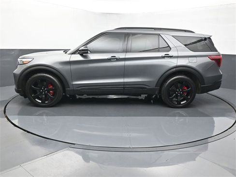 Used 2023 Ford Explorer ST w/ Equipment Group 401A image 2