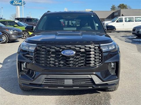 Used 2025 Ford Explorer ST-Line image 8
