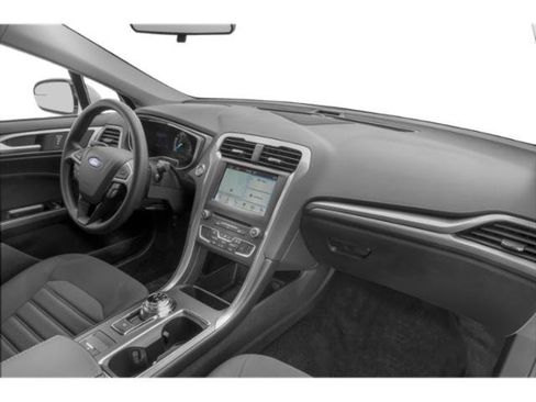 Used 2018 Ford Fusion SE w/ Fusion SE Technology Package AWD/4WD image 16