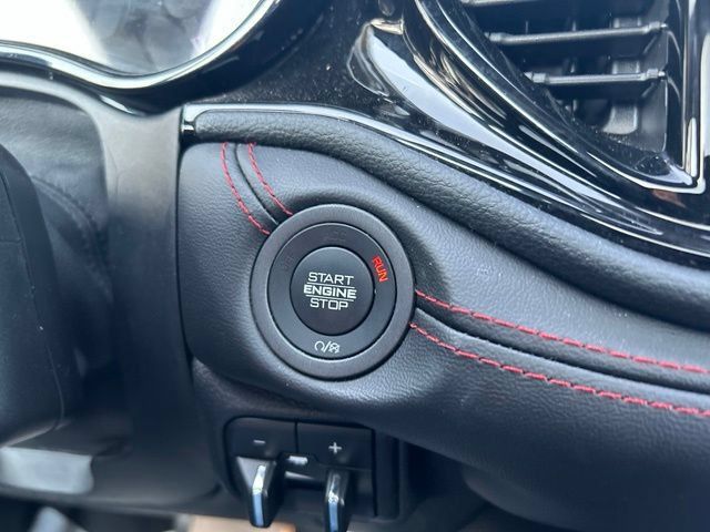 Used 2025 Dodge Durango R/T AWD/4WD image 38