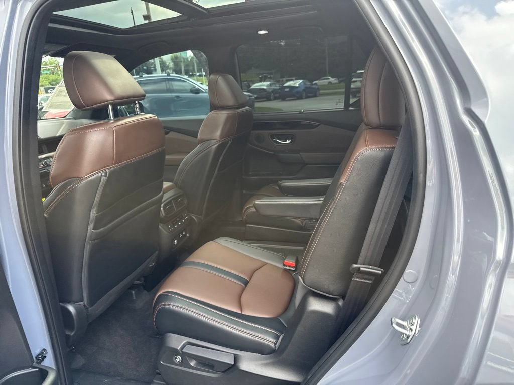 Used 2026 Honda Pilot TrailSport image 32