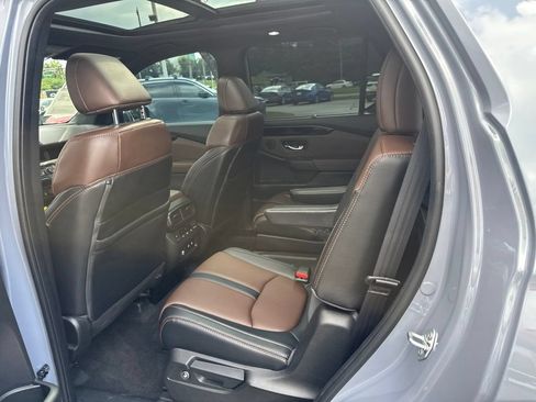 Used 2026 Honda Pilot TrailSport image 32