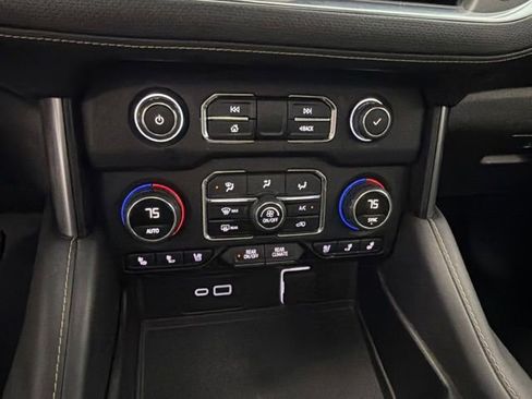 Certified 2022 Chevrolet Suburban Premier AWD/4WD image 20