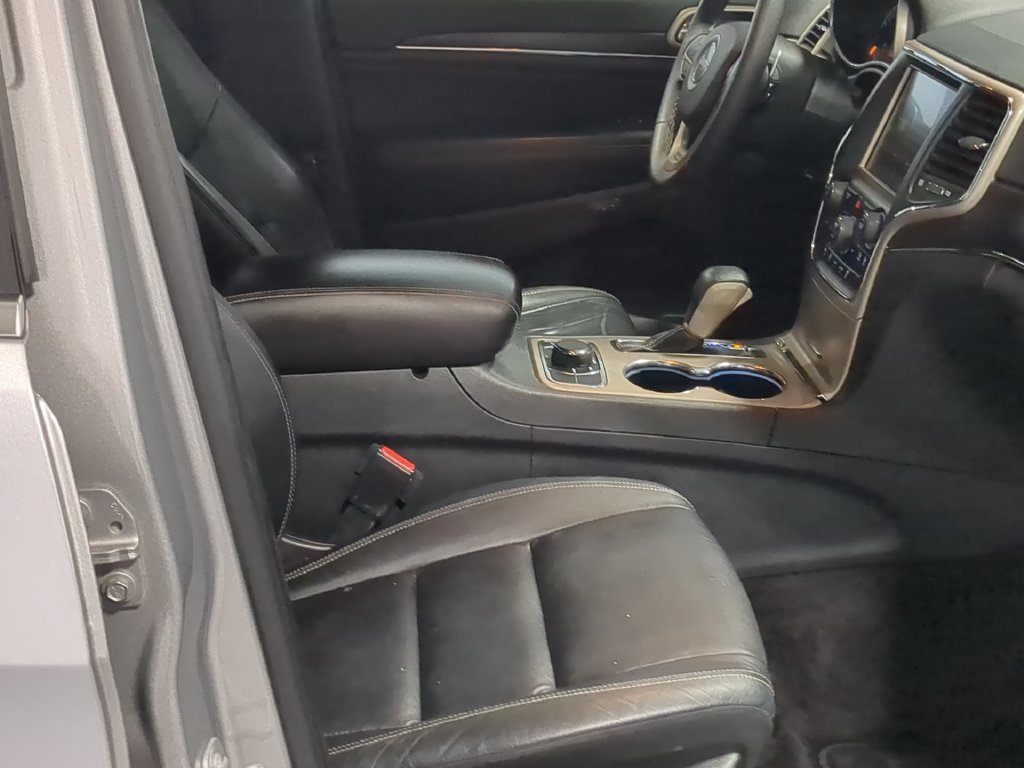 Used 2017 Jeep Grand Cherokee Limited AWD/4WD image 27