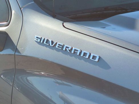 Used 2019 Chevrolet Silverado 1500 LT w/ Texas Edition image 32