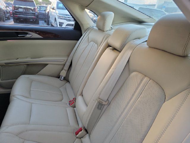 Used 2014 Lincoln MKZ AWD image 12