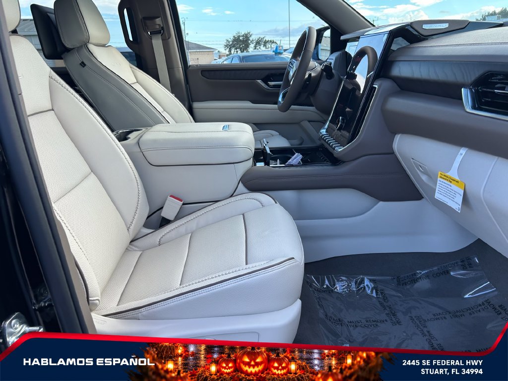 New 2026 GMC Yukon Denali w/ Denali Reserve Package AWD/4WD image 18