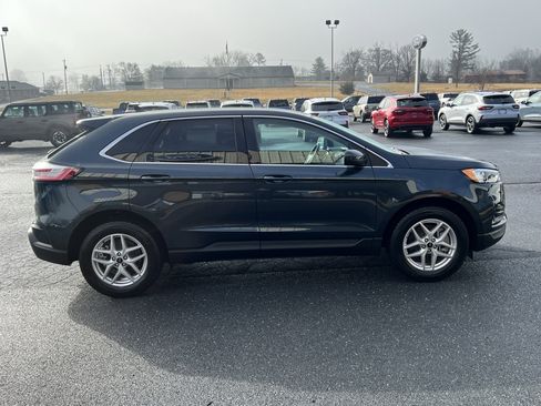 Used 2024 Ford Edge SEL w/ Convenience Package image 5