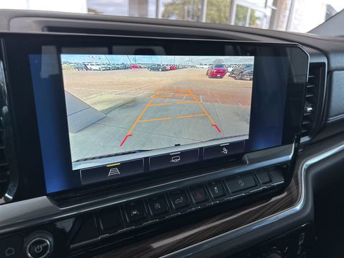 Certified 2023 Chevrolet Silverado 1500 LT Trail Boss w/ Convenience Package II image 16