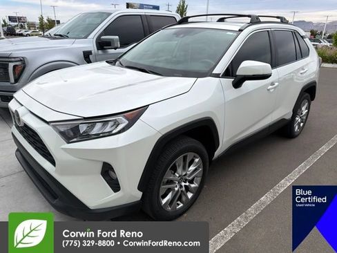 Used 2021 Toyota RAV4 XLE Premium AWD/4WD image 4