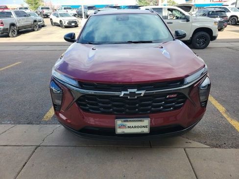 Certified 2024 Chevrolet Trax RS image 2