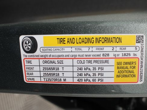 Used 2022 Chevrolet Traverse LT w/ LPO, Cargo Package image 36