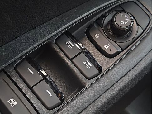 New 2026 Subaru Crosstrek 2.5i Sport AWD/4WD image 18