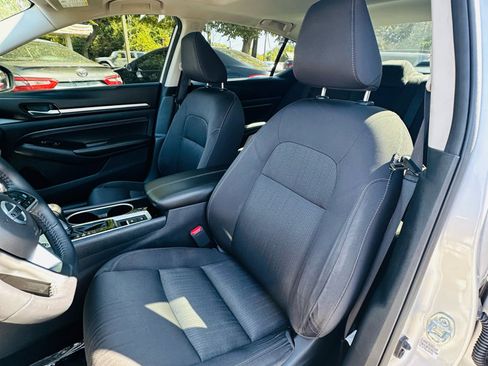 Used 2020 Nissan Altima 2.5 SV image 18