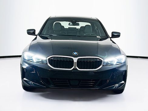 Used 2025 BMW 330i Sedan image 2