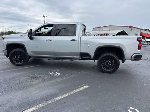 Used 2023 Chevrolet Silverado 3500 LTZ AWD/4WD image 6