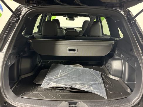 Certified 2025 Subaru Forester Premium w/ Convenience Package #1 AWD/4WD image 13