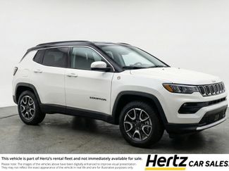Used 2025 Jeep Compass Trailhawk video 1