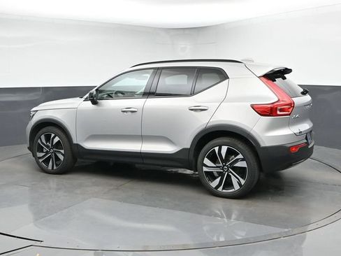 Used 2023 Volvo XC40 B5 Ultimate w/ Protection Package Premier AWD/4WD image 7